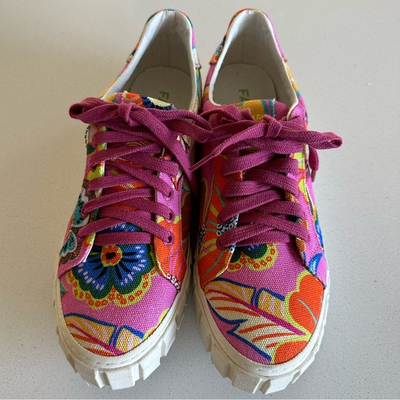 FARM Rio pink Full Garden platform sneaker sz 9 NEW - Picture 1 of 5